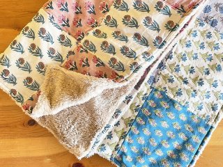 ハンドブロックプリント パッチワーク キルティングジャケット　インド 和風 ハンドブロックプリント パッチワーク 中綿 キルティング