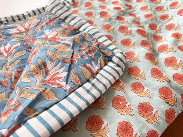 画像2: インド ブロックプリント ブランケット フラワー リバーシブル ターコイズ (2)