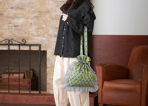 画像6: インド ブロックプリント フリル巾着トートバッグ フラワー グレー (6)