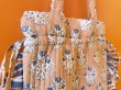 画像4: インド ブロックプリント フリル巾着トートバッグ フラワー ピンク (4)