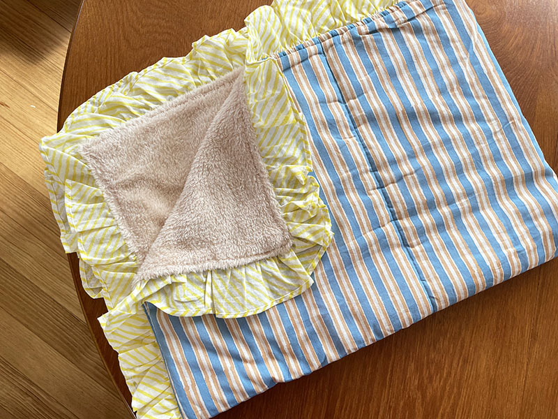 インド ブロックプリント ブランケット フリル ストライプ ブルー